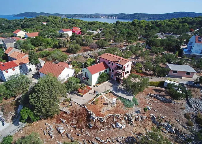 Apartment With Parking Space Bozava, Dugi Otok - 23903